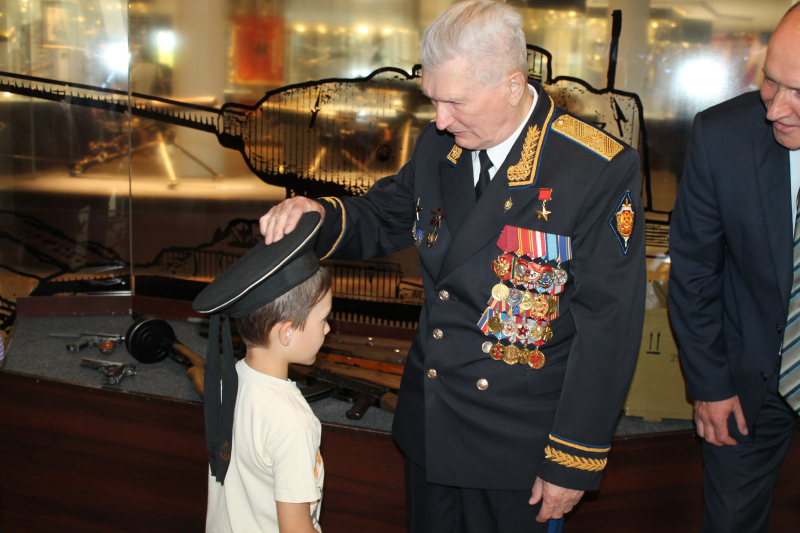 «Диалоги с Героями» в музее оружия: презентация книги «Спецназ «Альфа»: дела и люди» Г.Н. Зайцева Тульский Государственный Музей Оружия