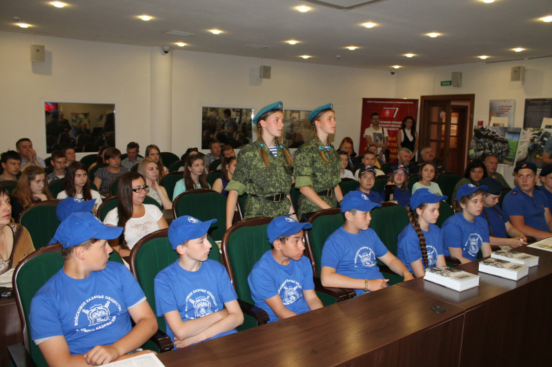 «Диалоги с Героями» в музее оружия: презентация книги «Спецназ «Альфа»: дела и люди» Г.Н. Зайцева Тульский Государственный Музей Оружия