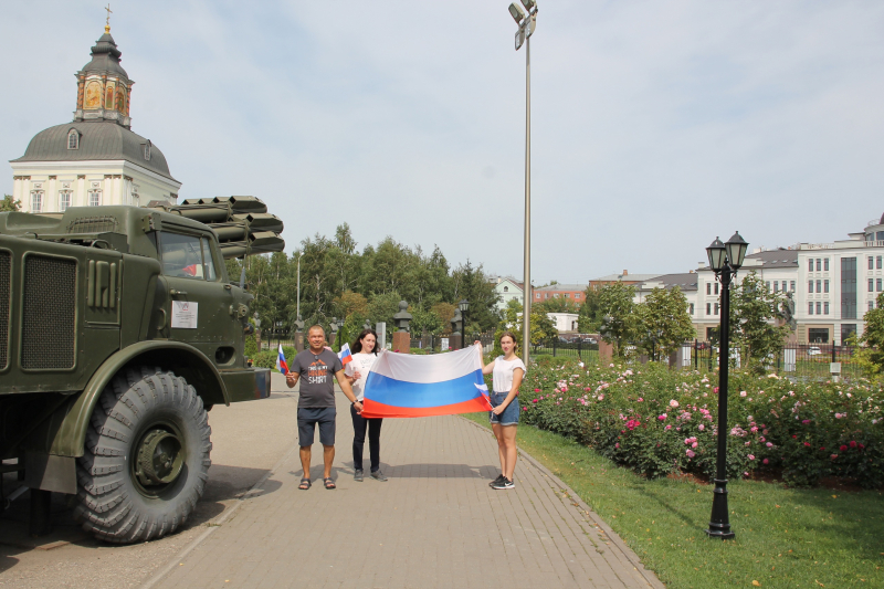 «Гордо реет флаг державный!»: День Государственного флага России в Тульском музее оружия! Тульский Государственный Музей Оружия