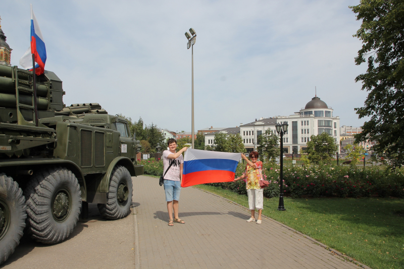 «Гордо реет флаг державный!»: День Государственного флага России в Тульском музее оружия! Тульский Государственный Музей Оружия