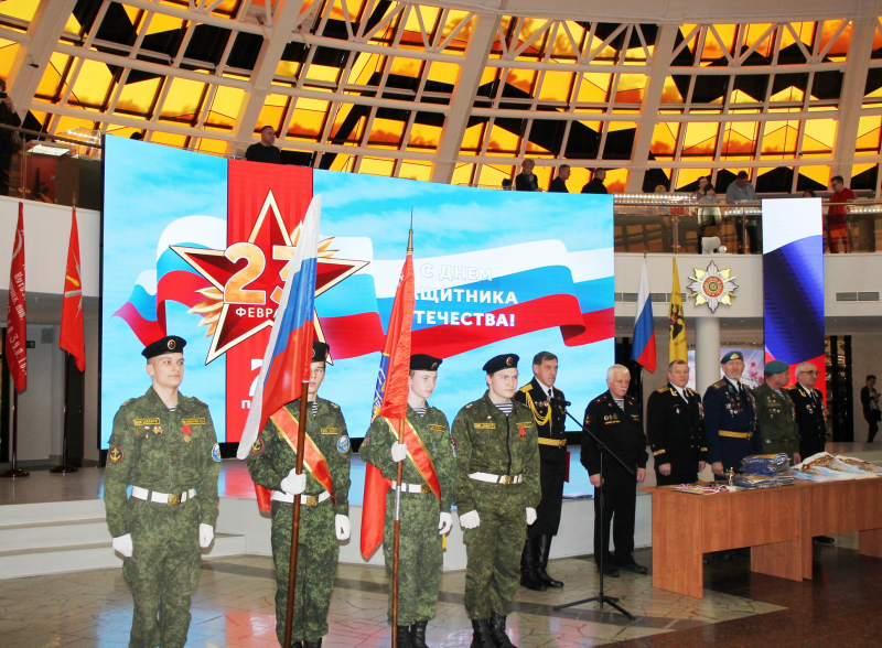 23 февраля в Зале Славы российского оружия Тульского музея оружия торжественно приняли присягу воспитанники военно-патриотического клуба «Тайфун» Тульский Государственный Музей Оружия