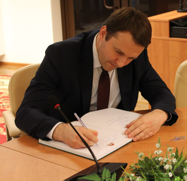 Министр экономического развития России М.С. Орешкин посетил Тульский музей оружия. Тульский Государственный Музей Оружия