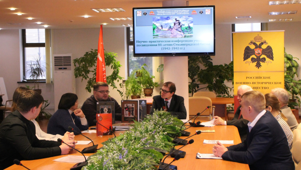 Сегодня в музее оружия состоялась презентация лучших докладов учащихся МБОУ «ЦО №22 – Лицей искусств», посвященных 80-летию Сталинградской битвы Тульский Государственный Музей Оружия