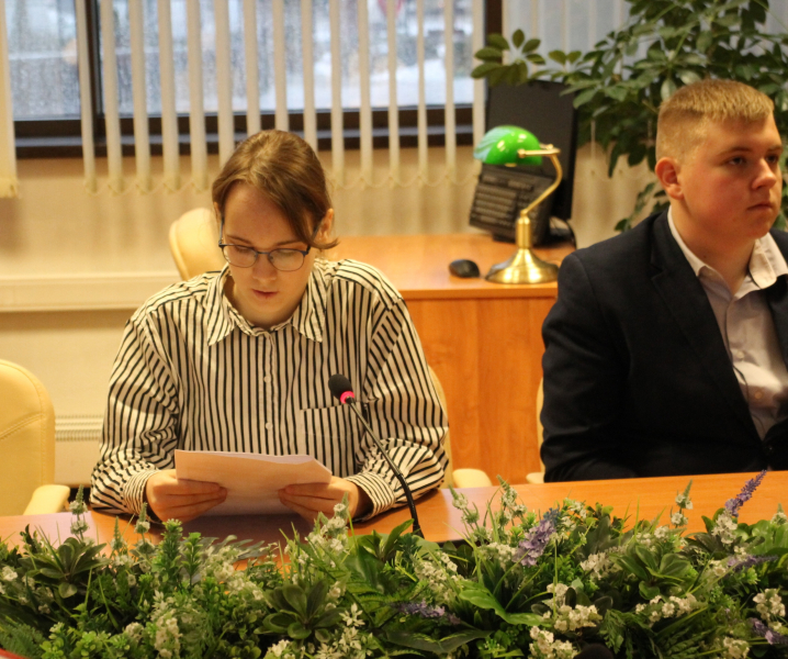 Сегодня в музее оружия состоялась презентация лучших докладов учащихся МБОУ «ЦО №22 – Лицей искусств», посвященных 80-летию Сталинградской битвы Тульский Государственный Музей Оружия