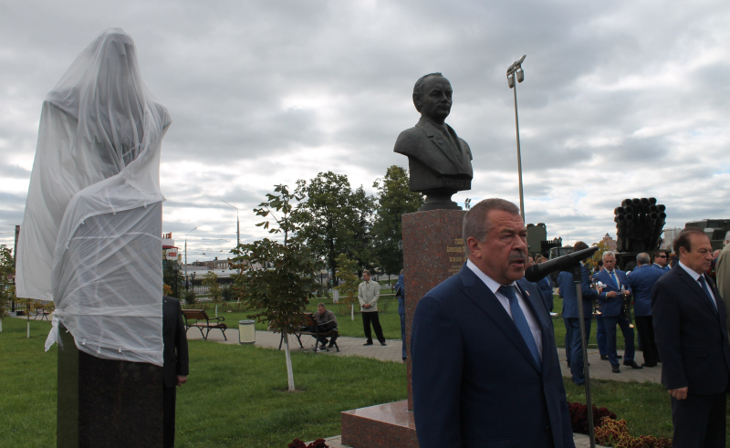 Аллея славы Тульский Государственный Музей Оружия