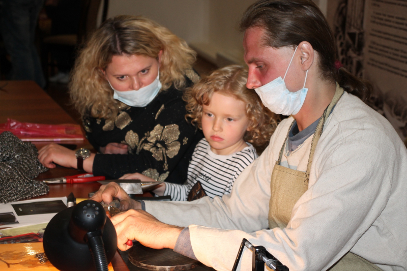 Ажур металла рукотворный Тульский Государственный Музей Оружия