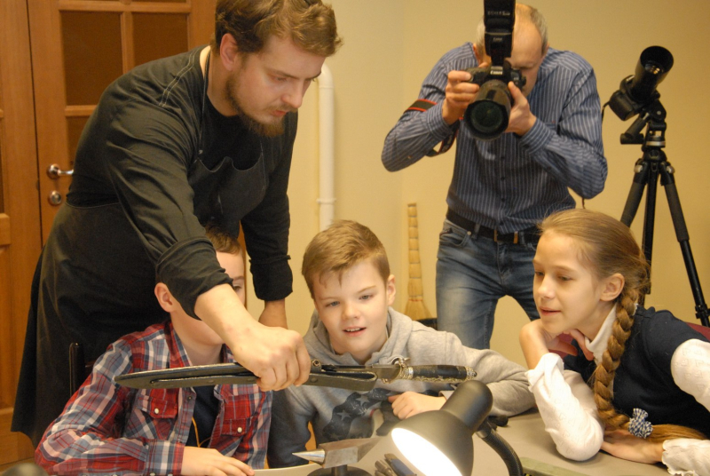 Ажур металла рукотворный Тульский Государственный Музей Оружия